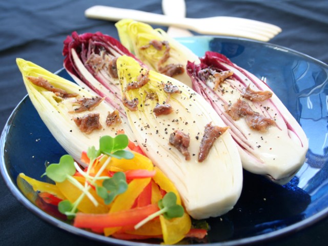 チコリのアンチョビサラダ