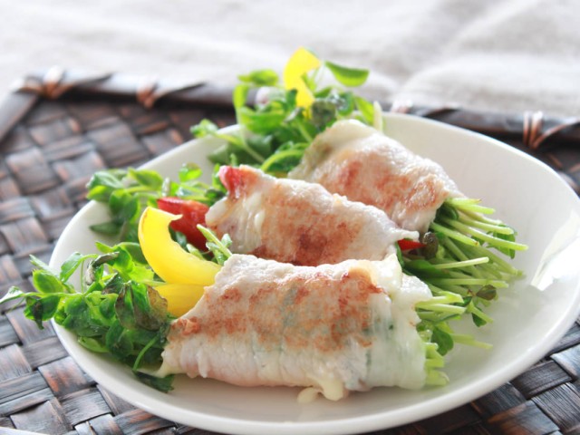 豆苗とパプリカの肉巻き