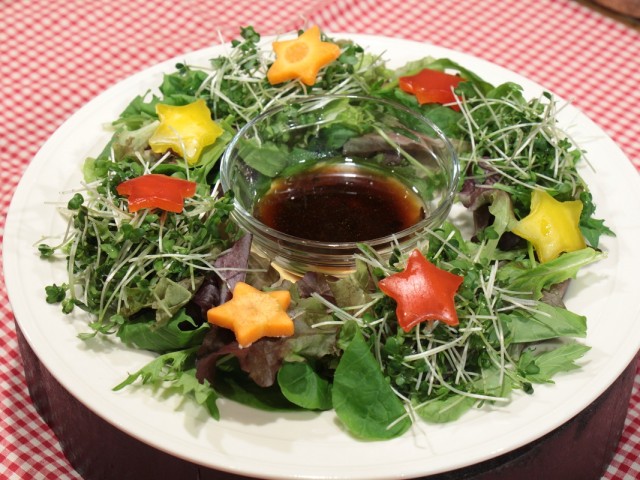 ブロッコリーの新芽のリースサラダ