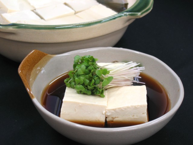ブロッコリーの新芽 湯豆腐
