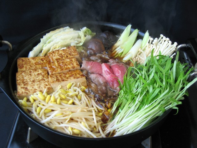 子大豆もやし芽ぐみのすき焼き