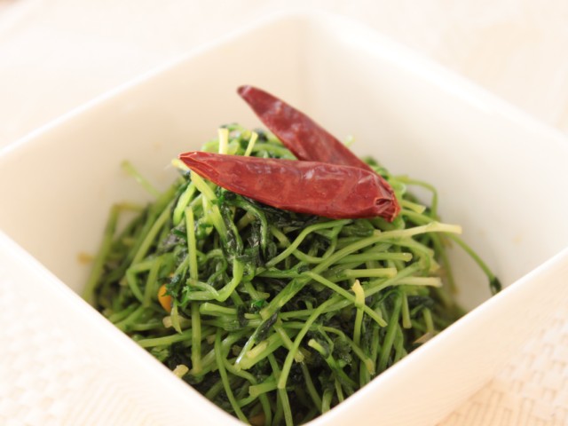 豆苗のからししょう油和え