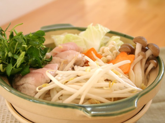 豆苗と豚肉で一人鍋