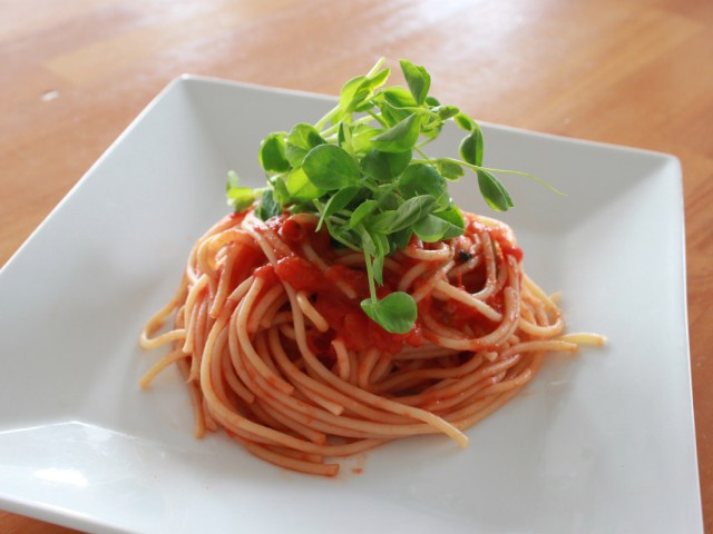 豆苗でイタリアンスパゲティー