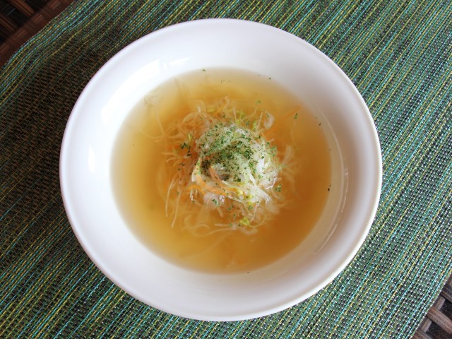 あったか簡単!たっぷり野菜のコンソメスープ