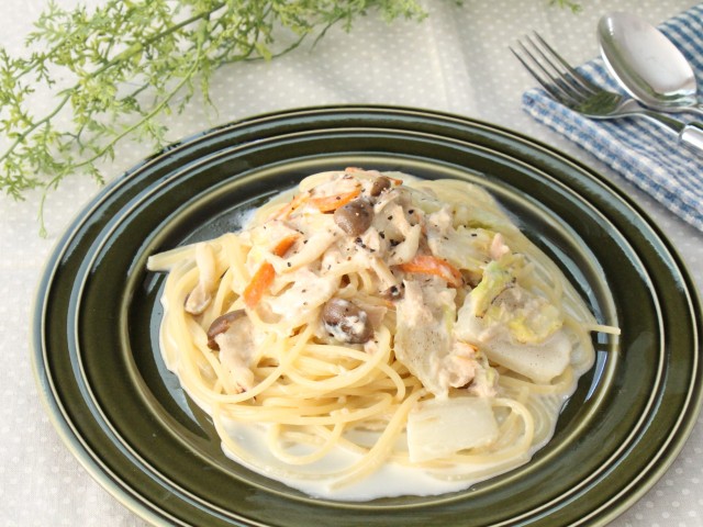 きのこと野菜のクリームパスタ